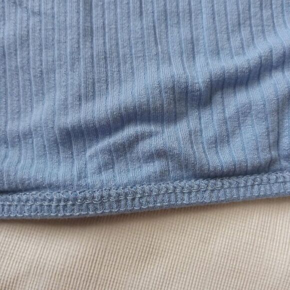 We The Free Blue Ribbed Sleeveless Cropped V-Neck Wrap Style Tie Top Women's XS - Picture 10 of 12